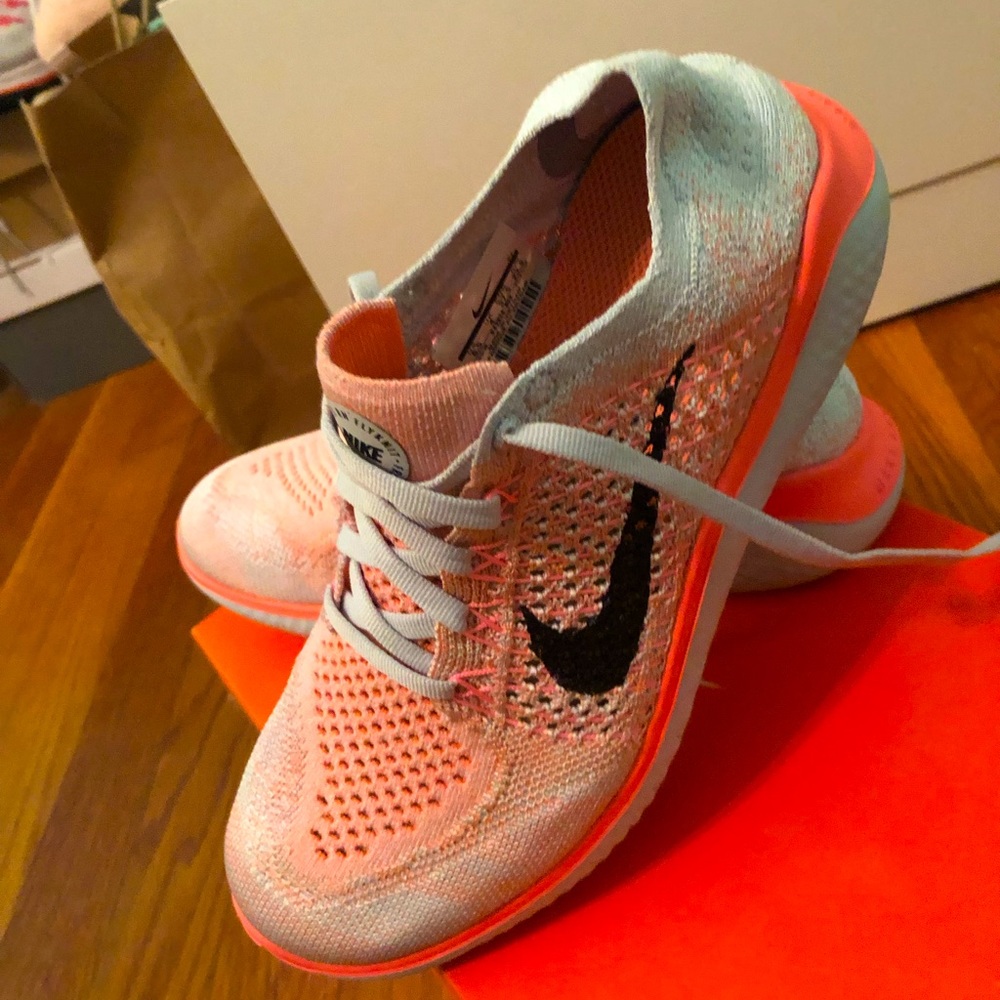 Nike Free Flyknit - Womens size 6.5!!